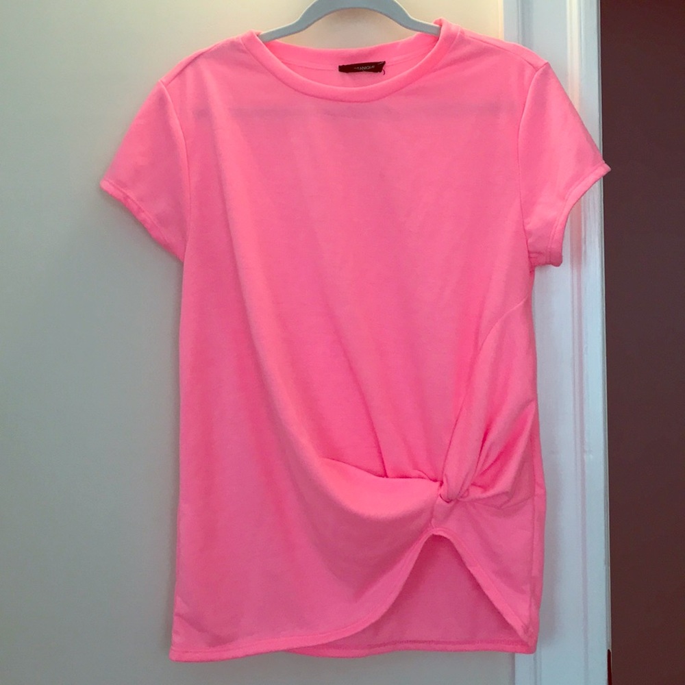 Pink short sleeve top